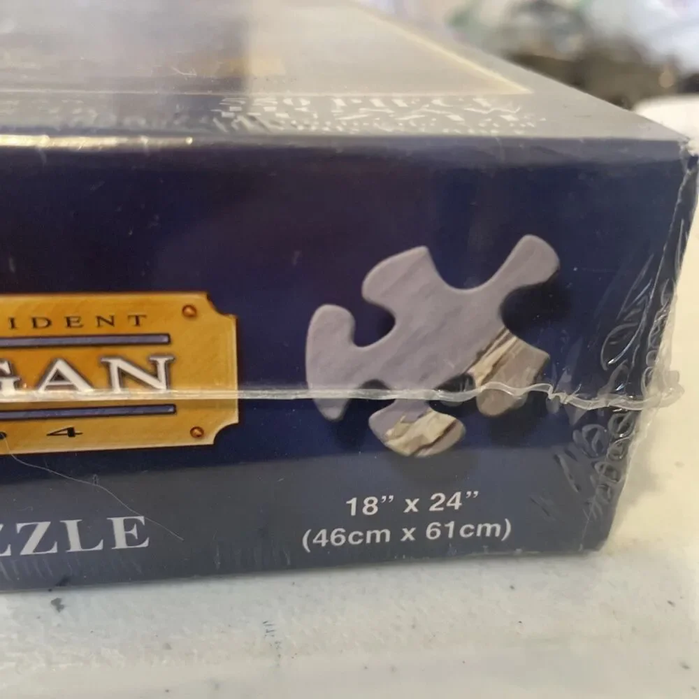 NIP USS Ronald Reagan aircraft carrier puzzle 550 piece NEW IN WRAPPING